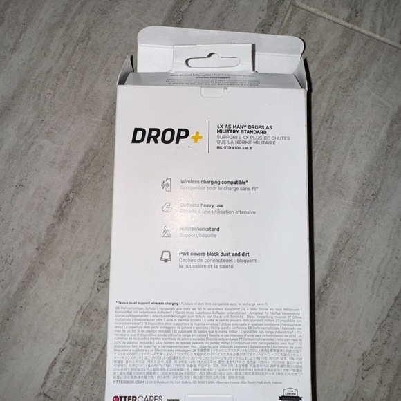 OtterBox Defender Holster Belt Clip for iPhone 14/13 - Picture 2 of 2